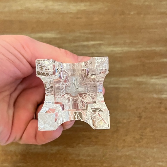 Crystal Eiffel Tower Figurine - Picture 6 of 7